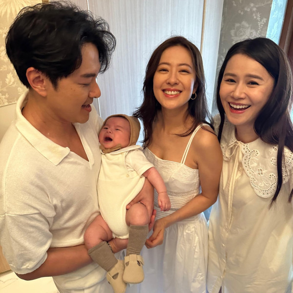 45歲唐詩詠黃翠如全素顏同框！同齡真實狀態曝明顯落差 呢一位唔化妝係咁樣