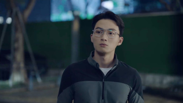 正義女神｜周嘉洛戲路轉型演法官帥出新高度！搣甩「金城安」影子內地爆紅