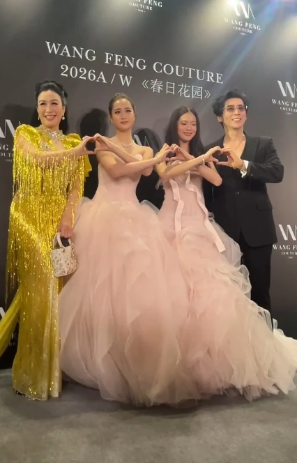 鍾麗緹18歲二女疑當眾發脾氣引熱議 繼父一舉動捱轟「冇邊界感」惹網民激辯