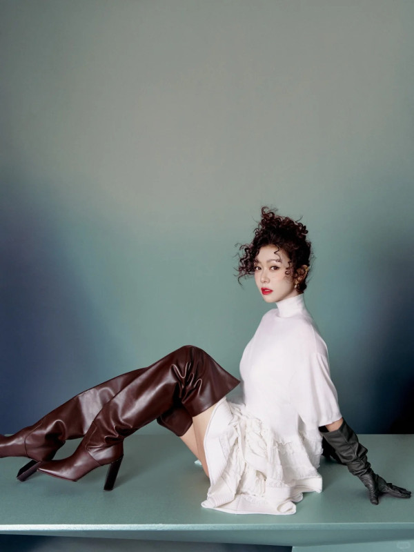 薛凱琪潮試羊毛捲新髮型驚變師奶炒車 災難級崩壞嚇窒網民︰唔好再試！