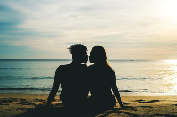 星二代男藝人IG晒老婆大肚相報喜 陀B近8個月臨盤在即：boy or girl？