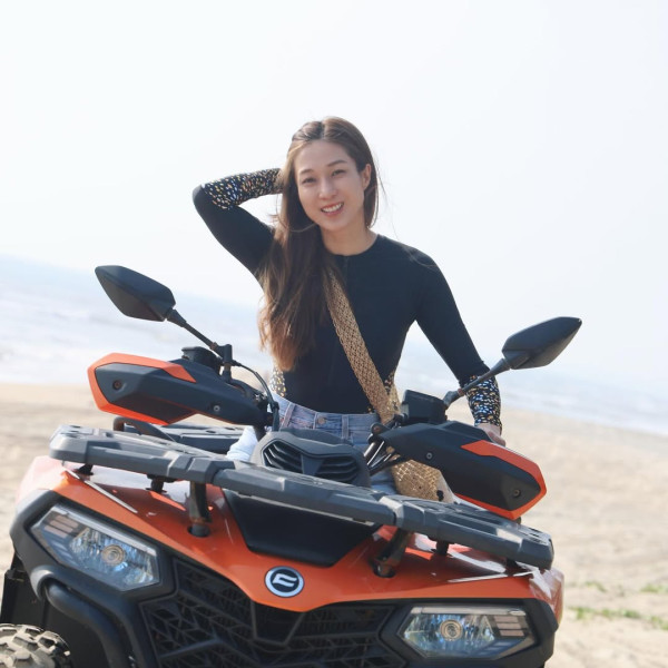 鍾嘉欣演唱會服裝指抄襲薛凱琪！設計師發文列6點炮轟：一件令人遺憾的事