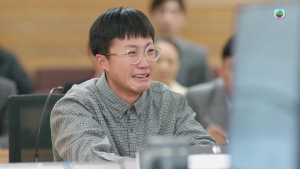 正義女神|劉倬昕恐怖眼鏡造型其實有原因!監製下令「長期壓聲」反串演男生