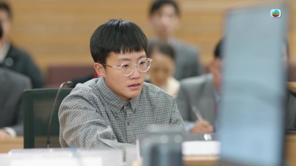 正義女神｜劉倬昕恐怖眼鏡造型其實有原因！監製下令「長期壓聲」反串演男生