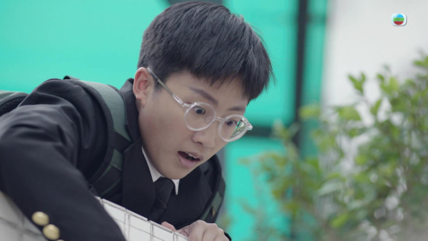 正義女神|劉倬昕恐怖眼鏡造型其實有原因!監製下令「長期壓聲」反串演男生