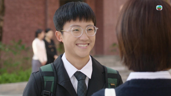 正義女神|劉倬昕恐怖眼鏡造型其實有原因!監製下令「長期壓聲」反串演男生