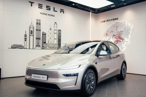 現場直擊｜Tesla新成員正式登港 Model Y L六座 SUV 亮相啟德 Model 3、Model Y 售價亦作調整【即睇售價詳情】
