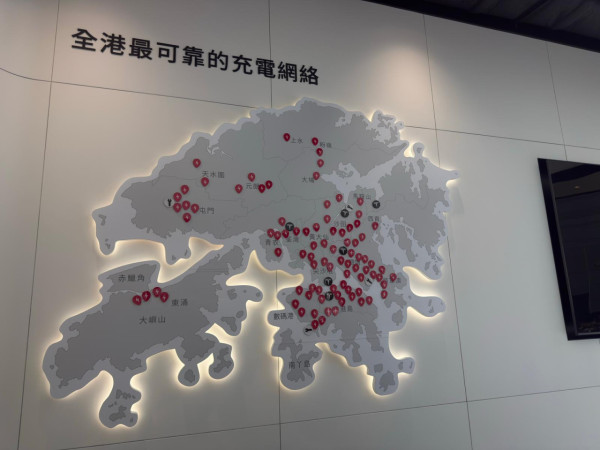 現場直擊｜Tesla新成員正式登港 Model Y L六座 SUV 亮相啟德 Model 3、Model Y 售價亦作調整【即睇售價詳情】