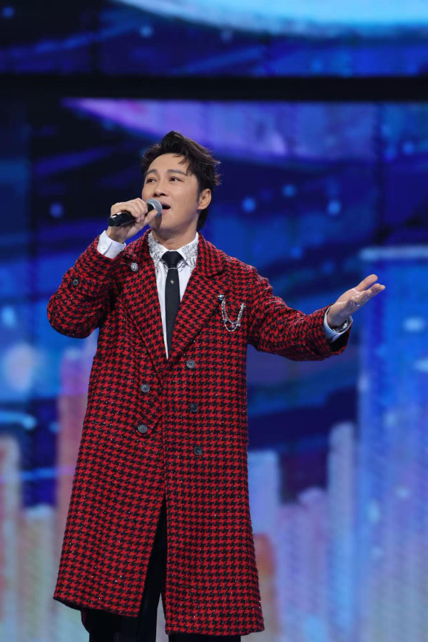 正義女神｜譚耀文久違回巢起底新秀冠軍入行37年！現實中獲封絕世好男人好爸爸