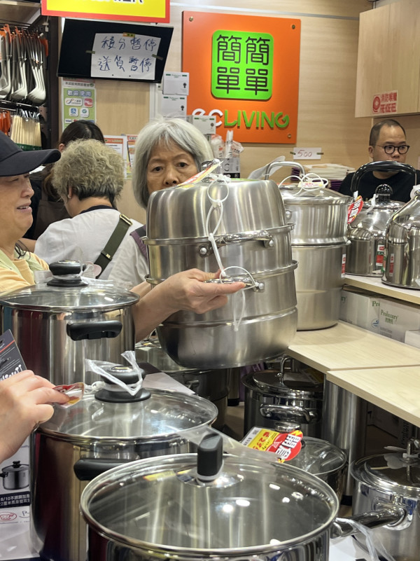 現場直擊 | 意美廚x牛頭牌開倉低至2折！逾800款人氣鍋具/廚具$12起 必搶限量$199氣炸鍋