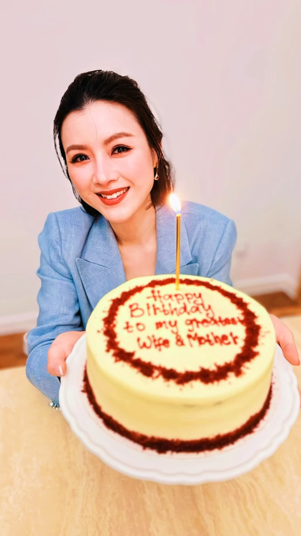 陳茵媺12歲大仔近照曝光愈大愈靚仔！青春期顏值飆升身高直逼爸爸陳豪