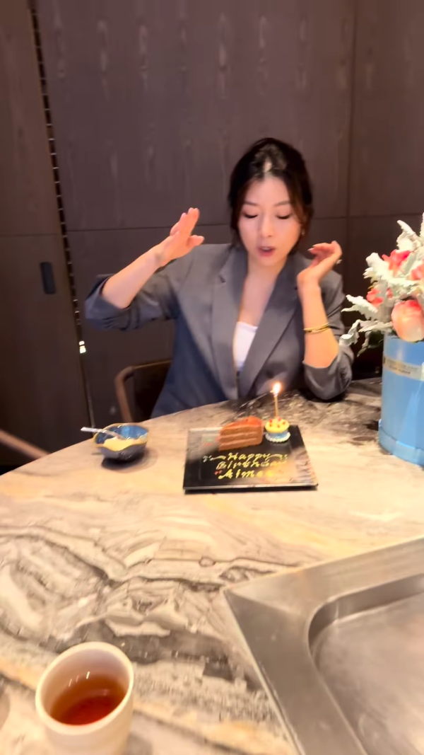 陳茵媺12歲大仔近照曝光愈大愈靚仔！青春期顏值飆升身高直逼爸爸陳豪