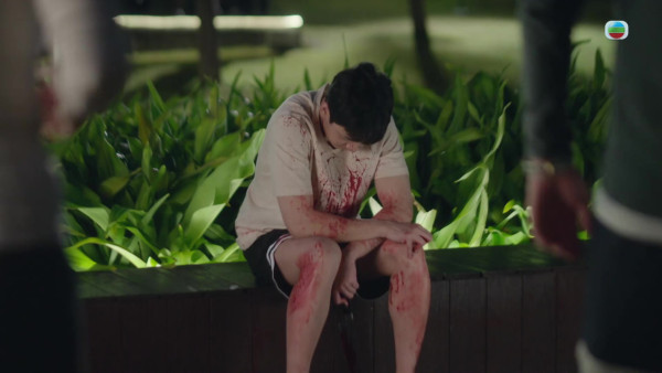 正義女神｜施焯日「漸進式壓抑」演活悲情弟弟 超班演技拍枱怒吼阿佘超有戲