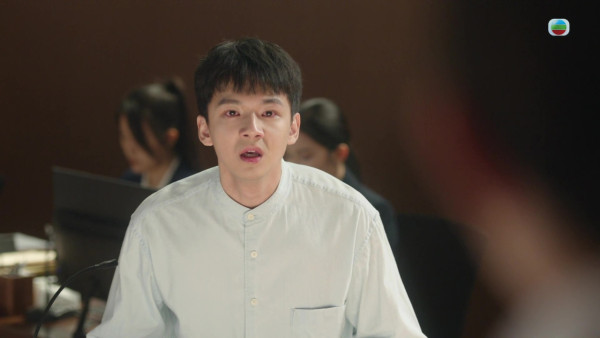 正義女神｜施焯日「漸進式壓抑」演活悲情弟弟 超班演技拍枱怒吼阿佘超有戲