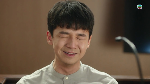 正義女神｜施焯日「漸進式壓抑」演活悲情弟弟 超班演技拍枱怒吼阿佘超有戲