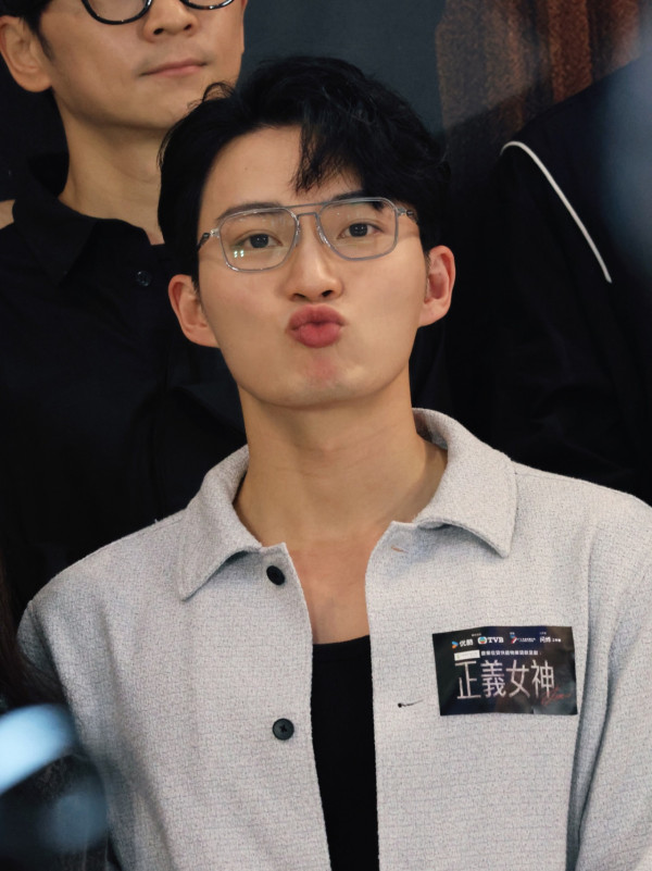 正義女神｜周嘉洛戲路轉型演法官帥出新高度！搣甩「金城安」影子內地爆紅