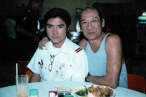 施明逝世｜李泳豪千字長文悼念媽媽離世！淚揭45年母子情：我的命是你救回來的