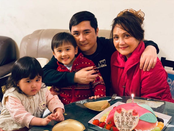 施明逝世｜李泳豪千字長文悼念媽媽離世！淚揭45年母子情：我的命是你救回來的