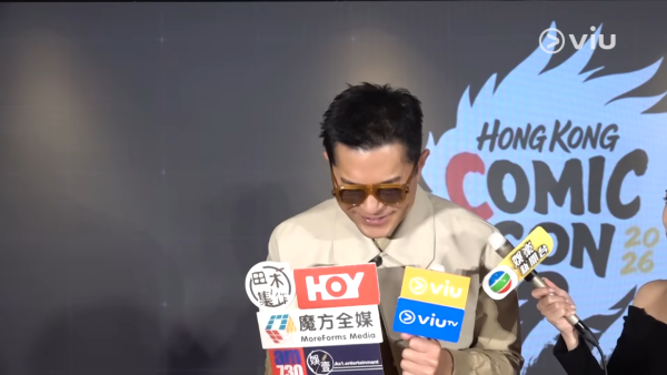 古天樂受訪罕有破功當眾笑到彎低腰 聽到記者講呢「兩個字」即笑到失控20秒