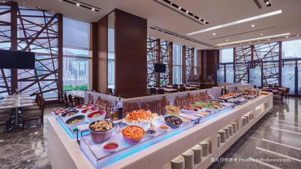 荃灣西如心酒店自助餐買一送一！人均$263起 150分鐘任食冰鎮海鮮/辣椒蟹/奶油麥片蝦/肉骨茶/⁠D24榴槤忌廉班戟