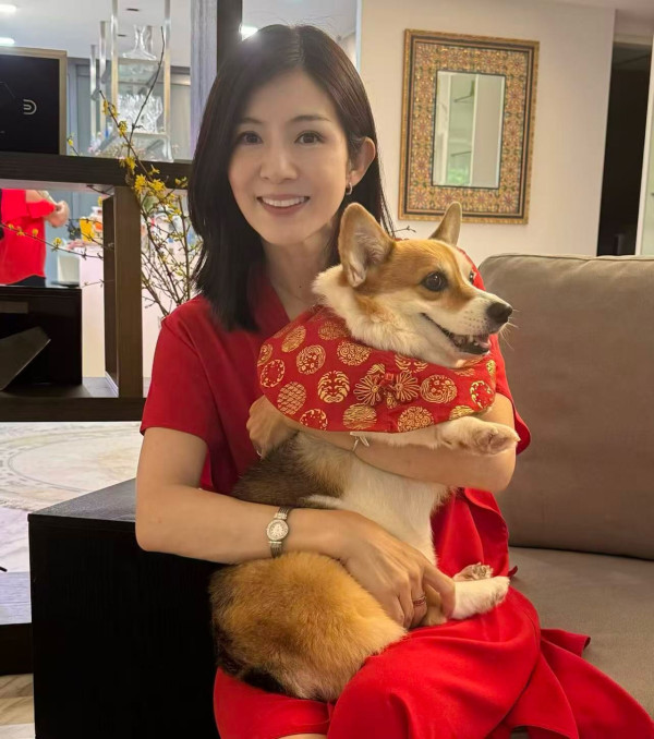 楊采妮激罕返港露面曝真實素顏 51歲狀態震撼網民:老咗但氣質真係無敵