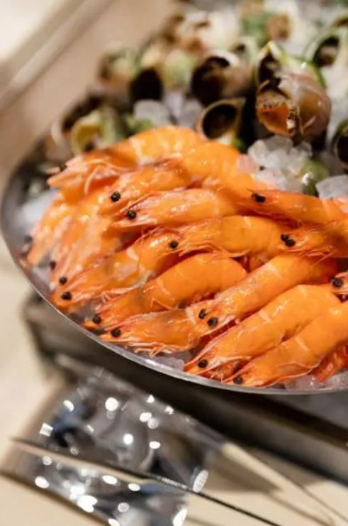 4月酒店自助餐優惠︰香港文華東方酒店快船廊自助餐（圖片來源︰KKday）