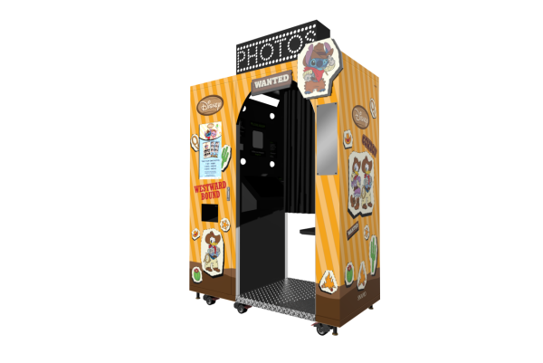 銅鑼灣時代廣場迪士尼期間限定店！史迪仔唐老鴨化身西部牛仔！逾50款全新精品+盲盒+限定相框自拍亭