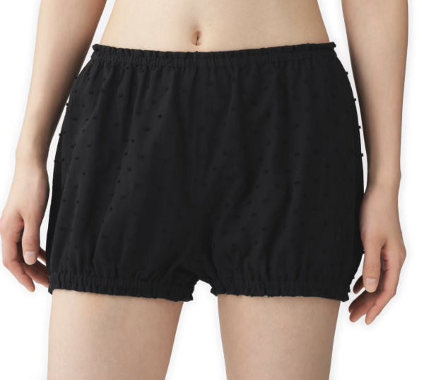 MUJI無印良品「阿婆內褲」爆紅賣斷貨！2款女性內褲掀搶購熱！氣球澎澎短褲vs雙層四角褲大比拼