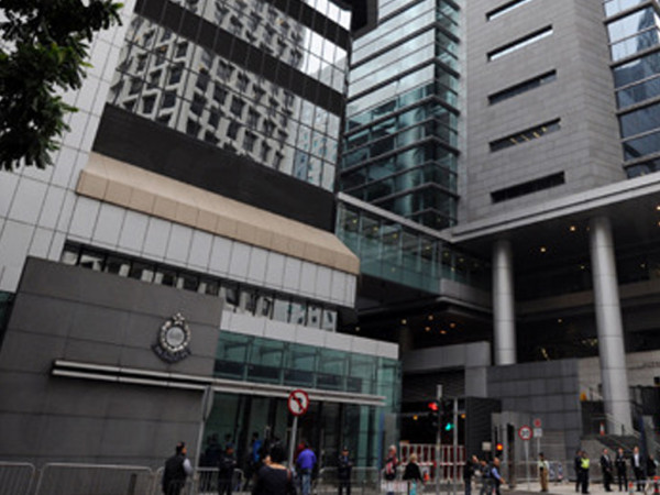 天價大維修爭議不斷！顧問公司涉串謀黑社會操控招標！買私樓變被劏？網友：住公屋最抵 