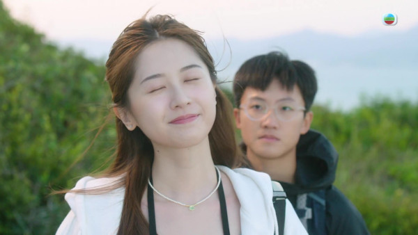 正義女神|補習老師Lydia倪嘉雯演成高成彬獵物?低胸俯身戲一改清純氣質