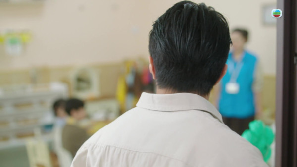 正義女神｜黃庭鋒憔悴爆鬚演PTSD警察大爆發 顏值獲海量認證被指「正義凜然的帥」