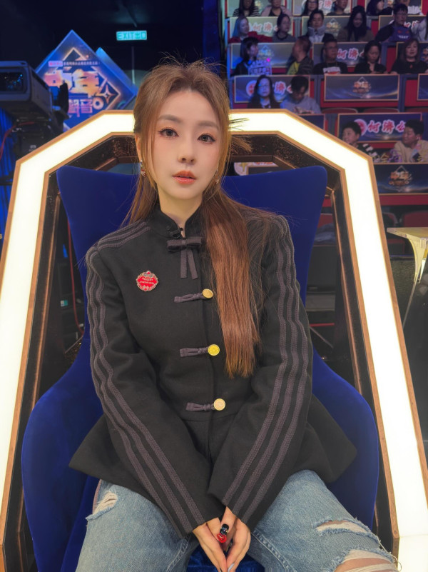 中年好聲音4｜谷婭溦突然宣布退出評判團！屢傳是非風波不斷 網民熱議張崇德接任