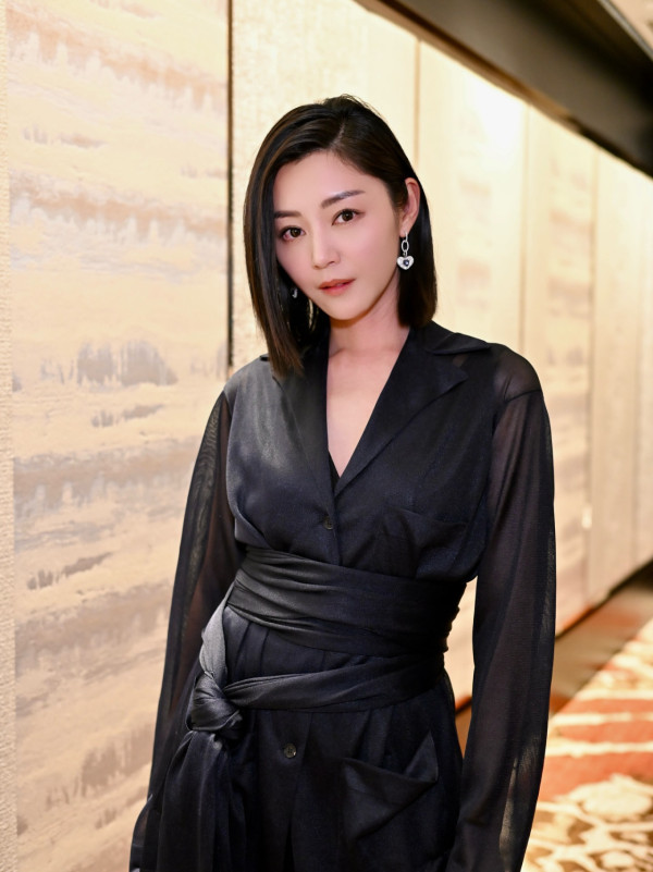 曾志偉開腔還原衛詩雅受重傷事發經過！揭男演員手錶誤傷致破相：「大家都唔想」