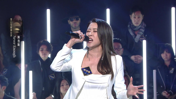 中年好聲音4｜陳逸璇選唱「跳崖歌」憾遭淘汰！剖白人生低谷飲泣：《中4》拉番我出嚟