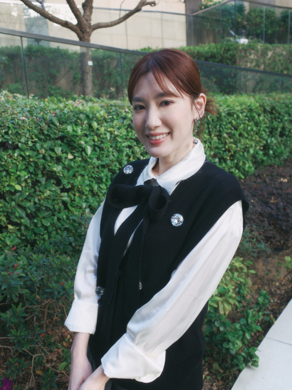 蔣家旻官宣電視台高層老公離職HOYTV！網民揣測一證據疑夫唱婦隨鋪路離巢