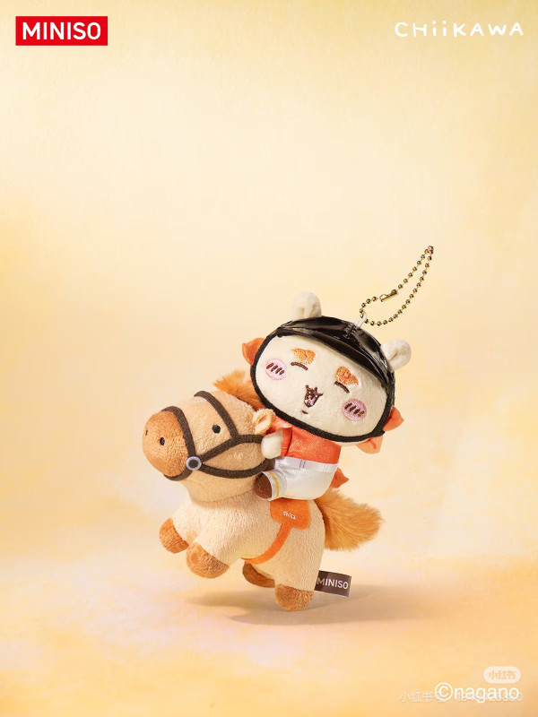 Chiikawa × MINISO全新聯乘「馬術系列」登場！8款騎馬造型角色吊飾、開售地點與搶購攻略懶人包 
