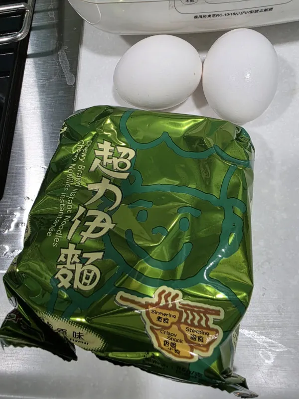 煮即食麵一落鍋就攪拌原來係錯？學識「黃金3步驟」麵條彈牙滑溜 附網民嚴選10大最伏即食麵