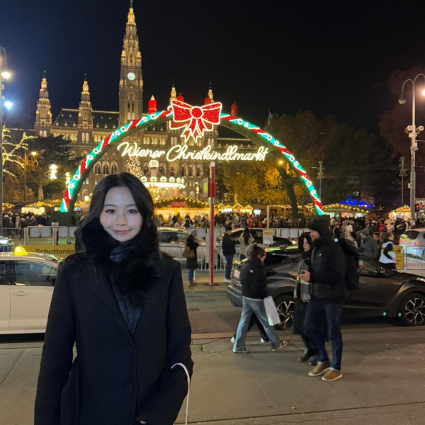 林婷婷着旗袍報新聞被質疑衣著不恰當 網民反應意外一面倒：佢著得好靚