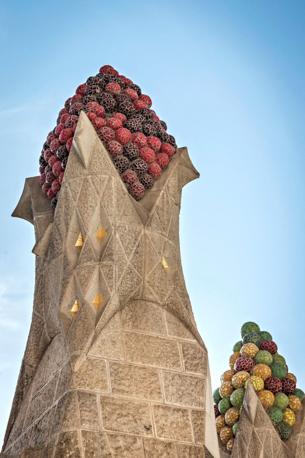 歷時144年！巴塞隆拿聖家堂封頂成全球最高教堂  門票/預約攻略/登塔/5大隱世打卡位 