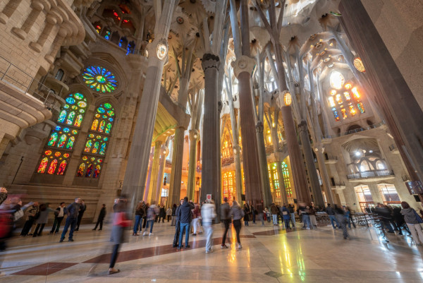 歷時144年！巴塞隆拿聖家堂封頂成全球最高教堂  門票/預約攻略/登塔/5大隱世打卡位 