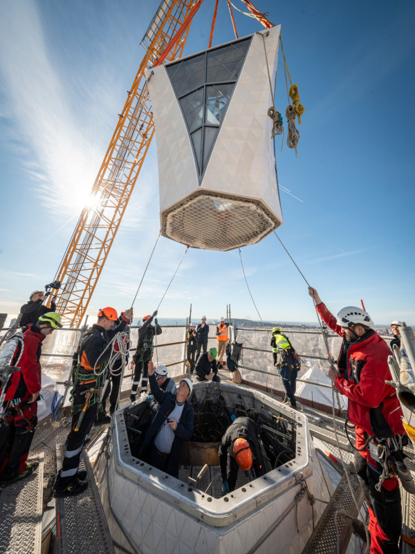 歷時144年！巴塞隆拿聖家堂封頂成全球最高教堂  門票/預約攻略/登塔/5大隱世打卡位 