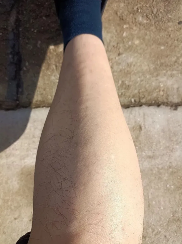 小心光脫脫！傳電動車可導致「脫髮危機」央視實測輻射結果震驚網民【燃油車係咪更健康？】