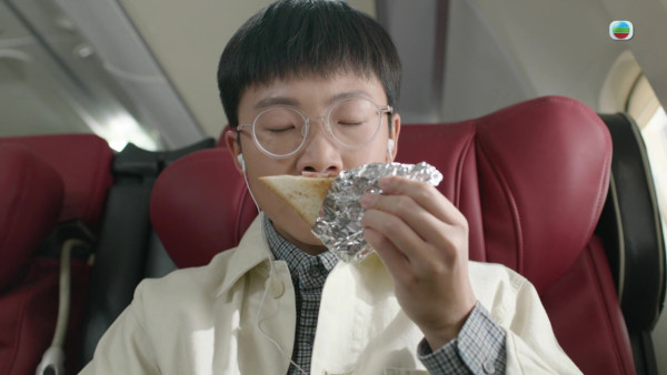 正義女神|劉倬昕魔性演繹「喪聞三文治」回味行兇 網民直呼:變態到心寒