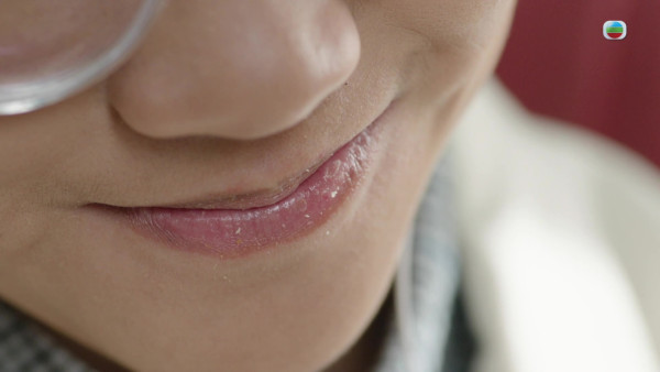 正義女神|劉倬昕魔性演繹「喪聞三文治」回味行兇 網民直呼:變態到心寒