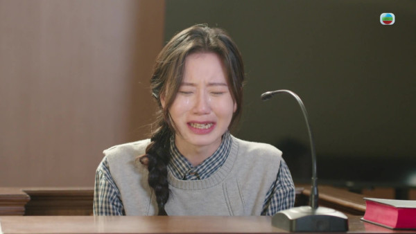 正義女神|女學生22歲羅皓誼首演喊戲超揪心 原來係《愛回家》呢個搞笑角色