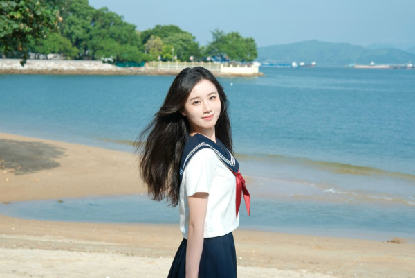 正義女神|女學生22歲羅皓誼首演喊戲超揪心 原來係《愛回家》呢個搞笑角色