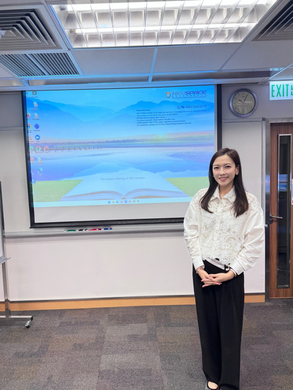 前TVB女星息影轉行獲評審局委任行業專家 入行僅7年華麗轉身獲封「人生勝利組」