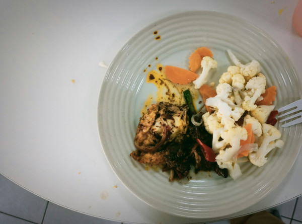 錫紙墊氣炸鍋隨時火燭？專家揭4大錯誤用法 鋁滲食物恐傷腦無記性