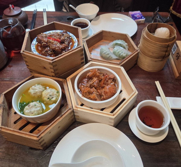 連鎖酒樓$7起點心破底價 黑芝麻流沙包/鮑魚燒賣/馬拉糕/鳳爪/黑刺榴槤糯米糍  附實物圖+全港6間分店一覽