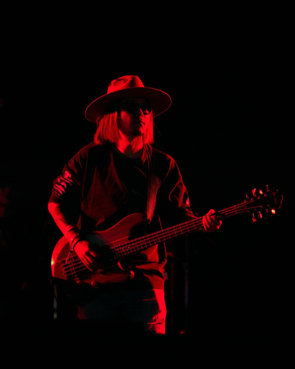 王雙駿怒揭英皇群星演唱會亂象!突然宣佈辭任音樂總監:為免叨了別人的光